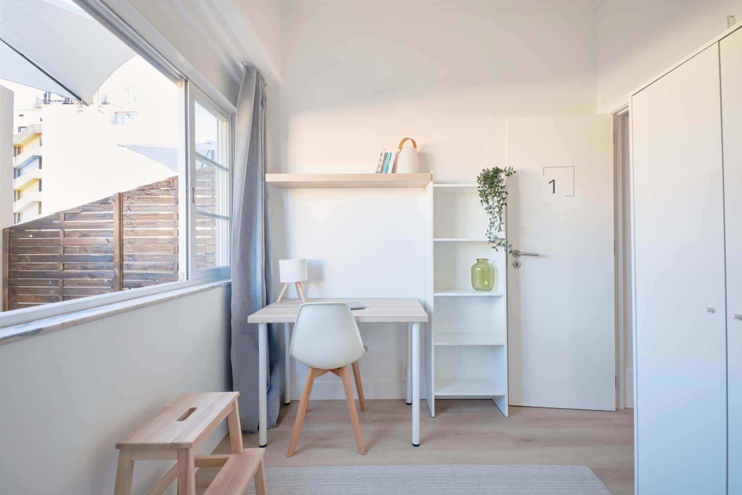 Furnished Room in Lisbon - Room 1