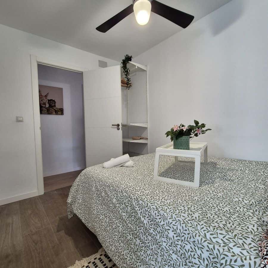 Habitación en piso de 5 habitaciones en Natzaret