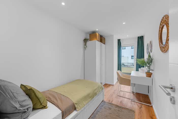 Listing photo thumbnail