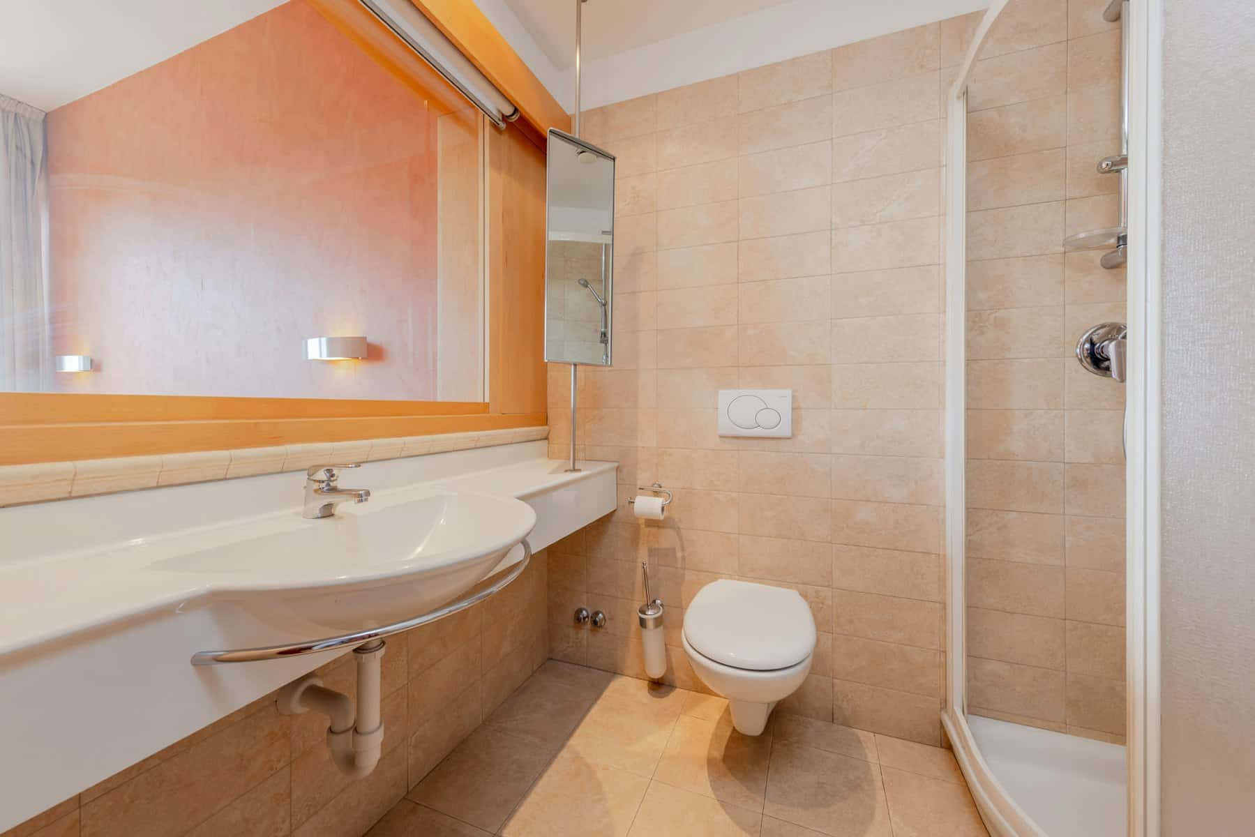 Room in Lungo Dora Napoli, Torino for 1100 m² with 10 bedrooms
