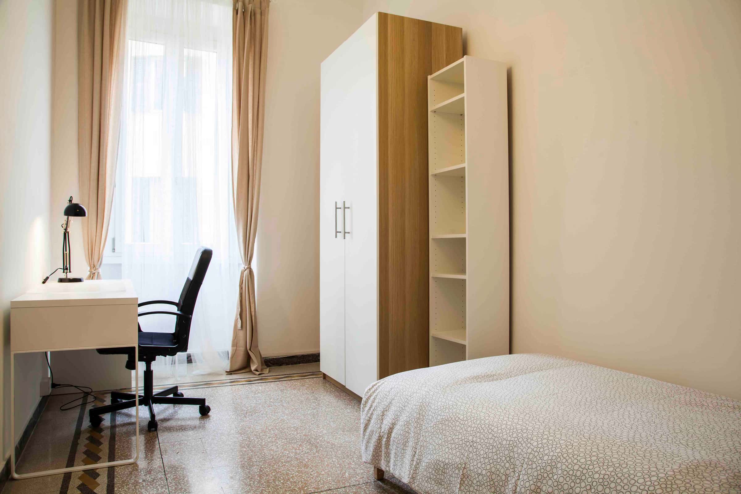 Stanza 14 in via Treviso, Roma (zona Sapienza)