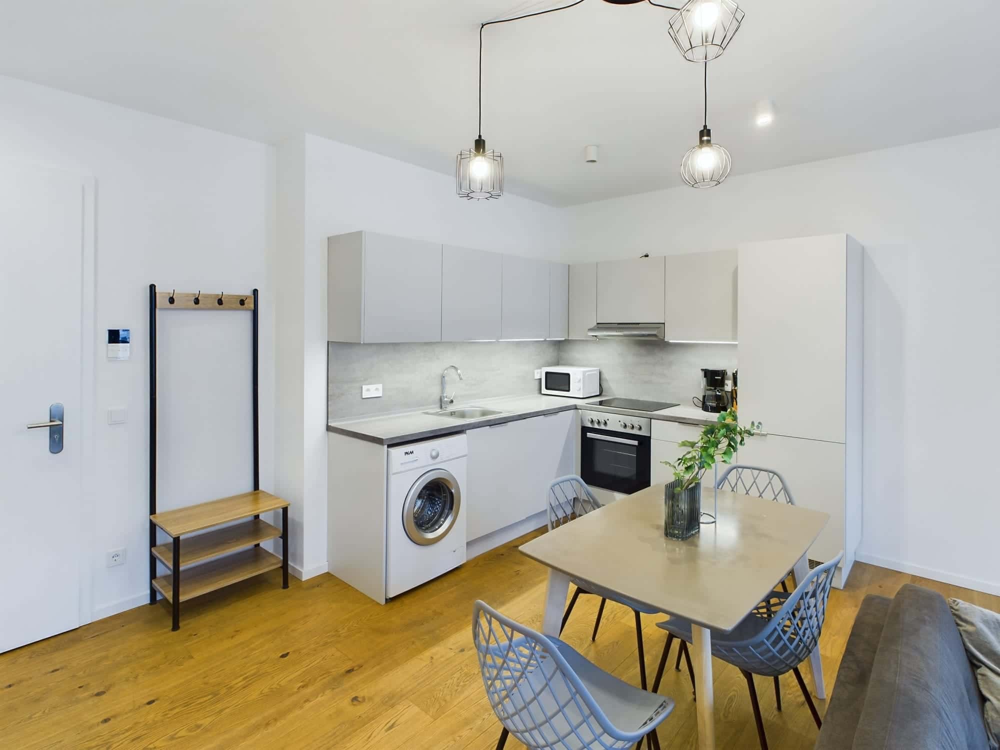 Fully furnished 2 room luxurious flat in Prenzlauerberg with Balcony