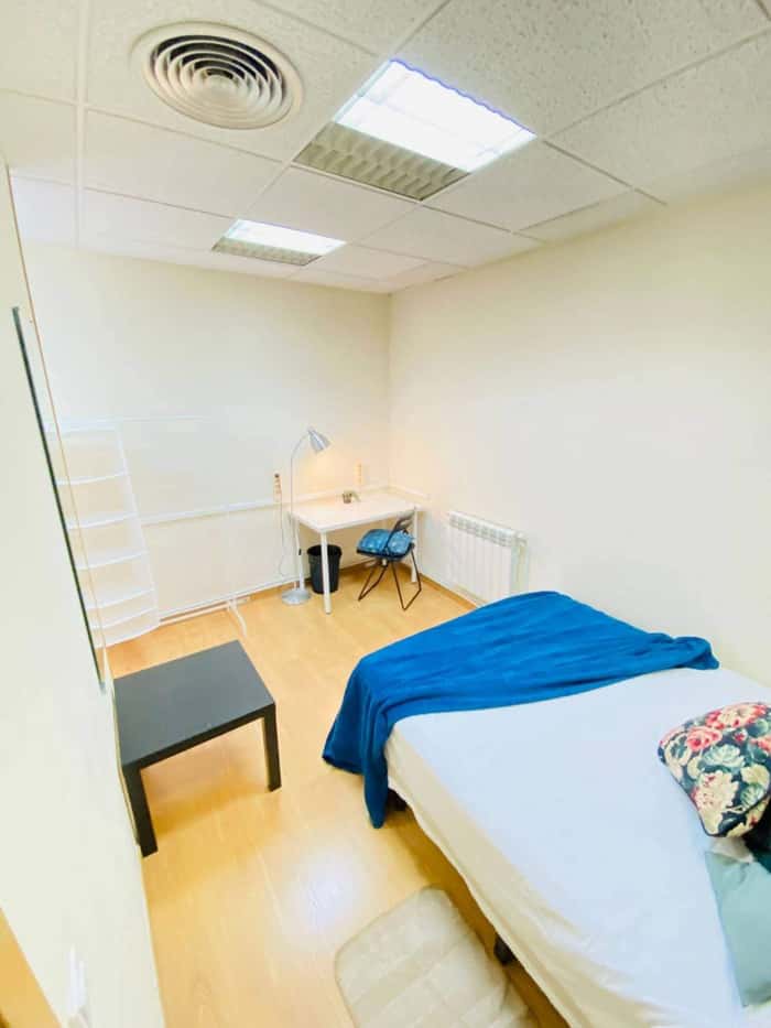 Listing photo thumbnail