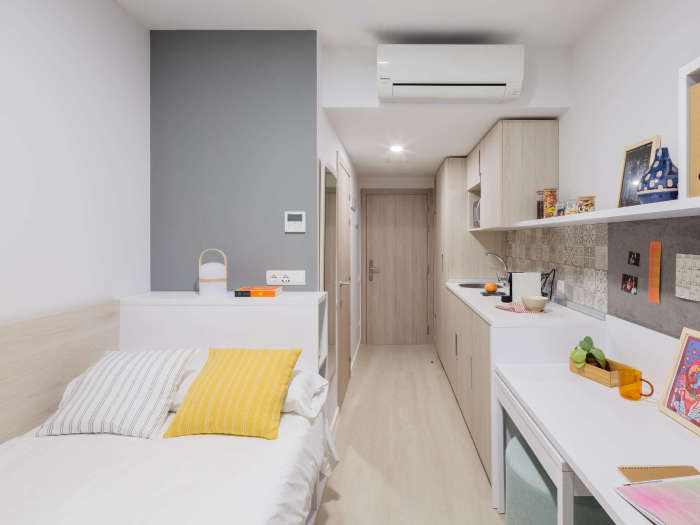 Listing photo thumbnail