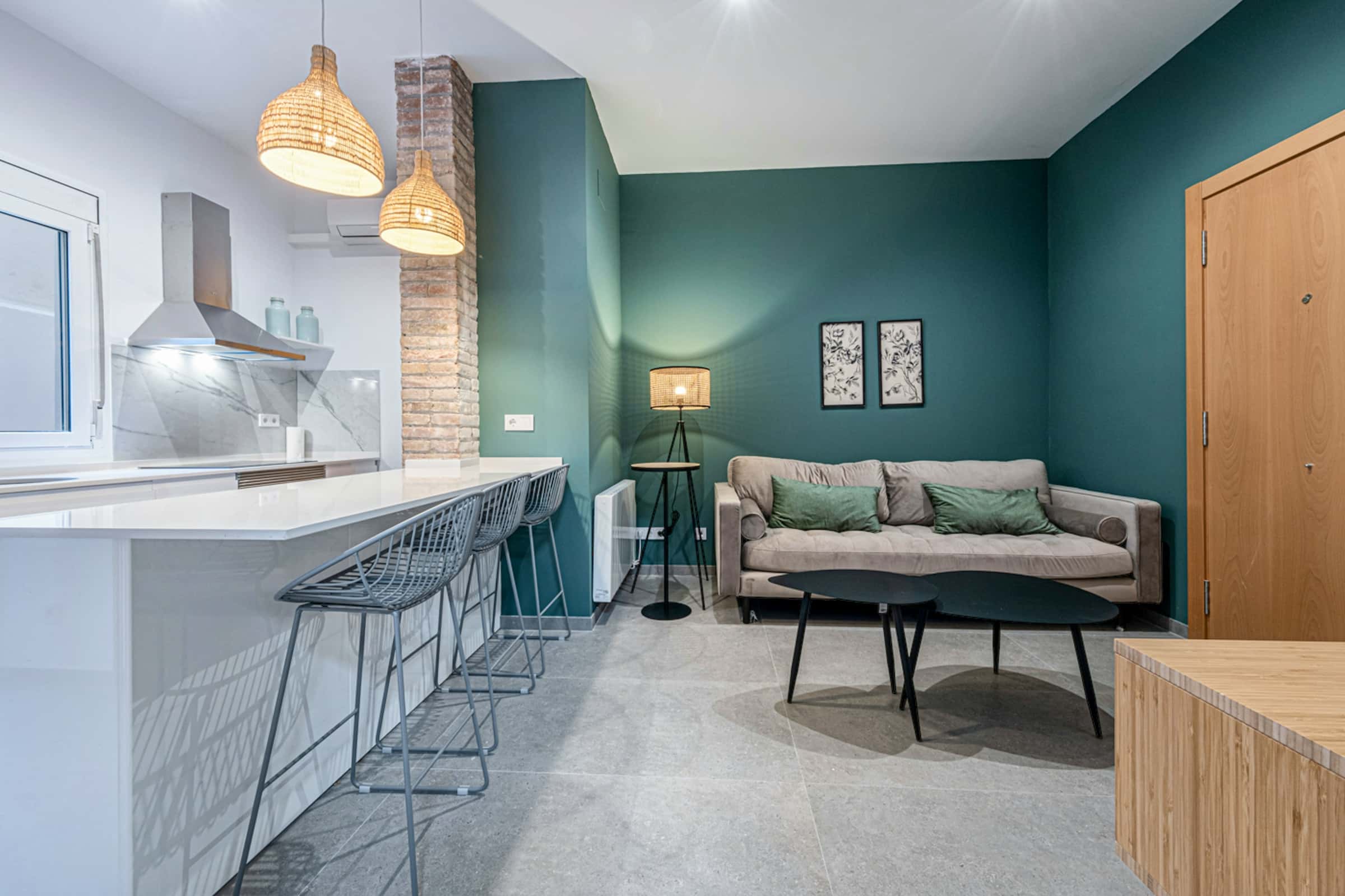 Nice 2 bedroom flat close to Sants