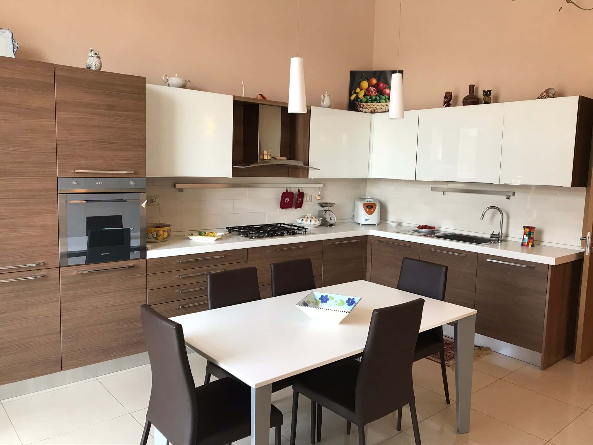 Appartamento in Via Amerigo Vespucci, Napoli
