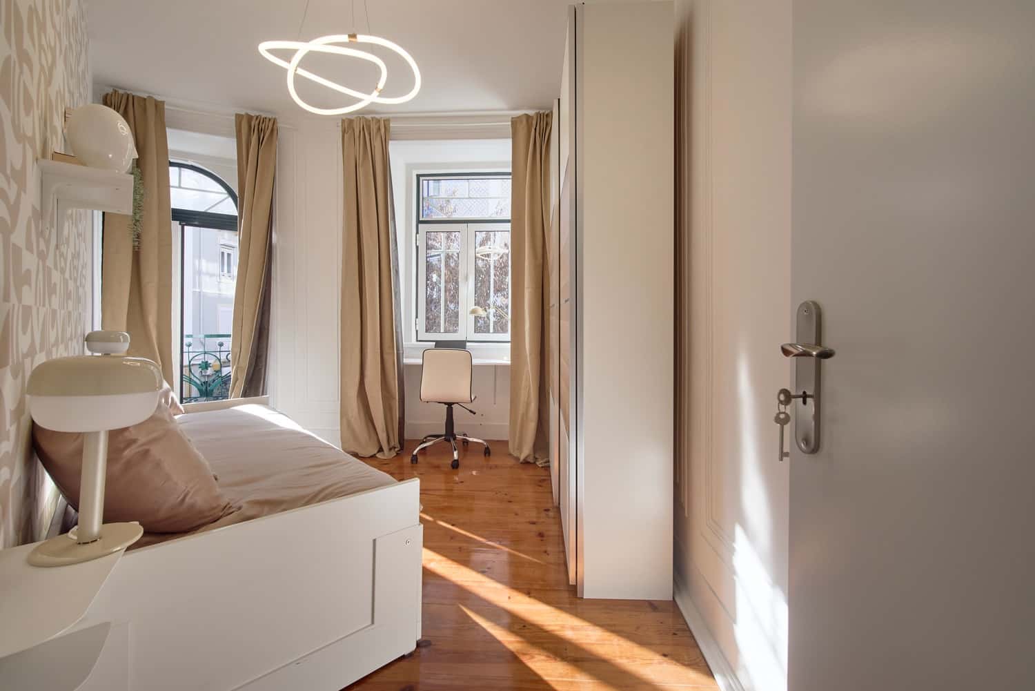 Room 1 - 82. Travessa de Santo António à Graça 2 3°
