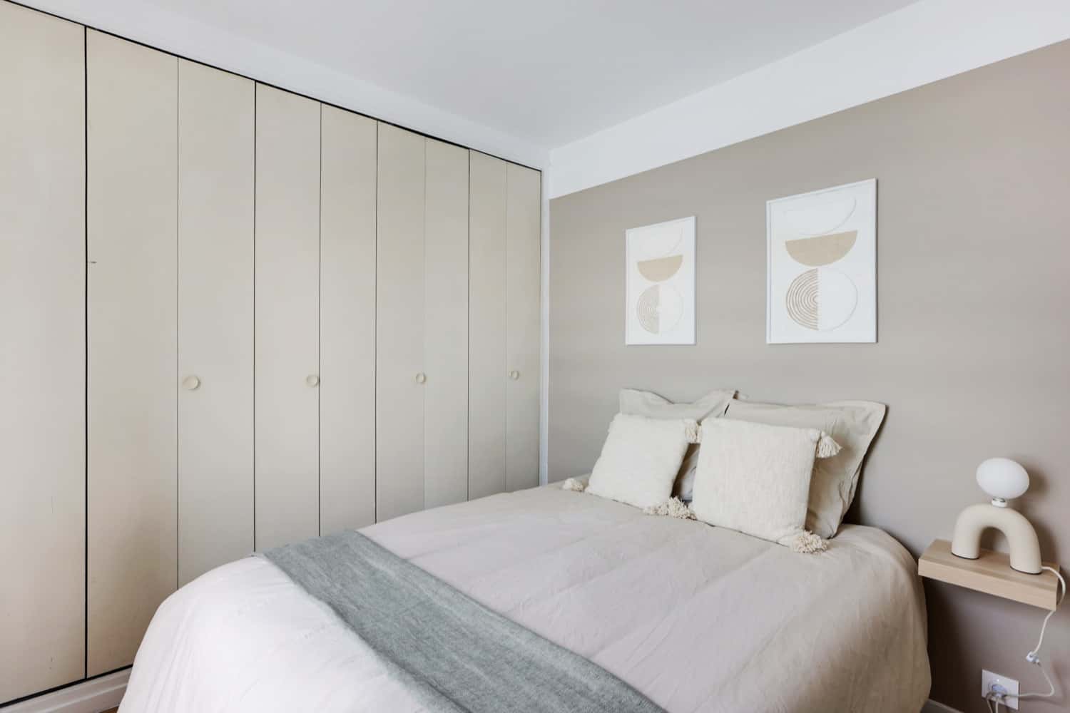 Move into this lovely 10 m² bedroom