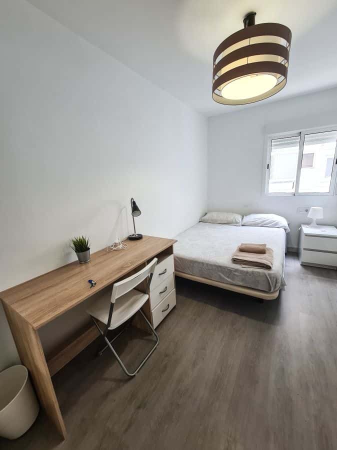 Habitación en piso de 5 habitaciones en Benimaclet