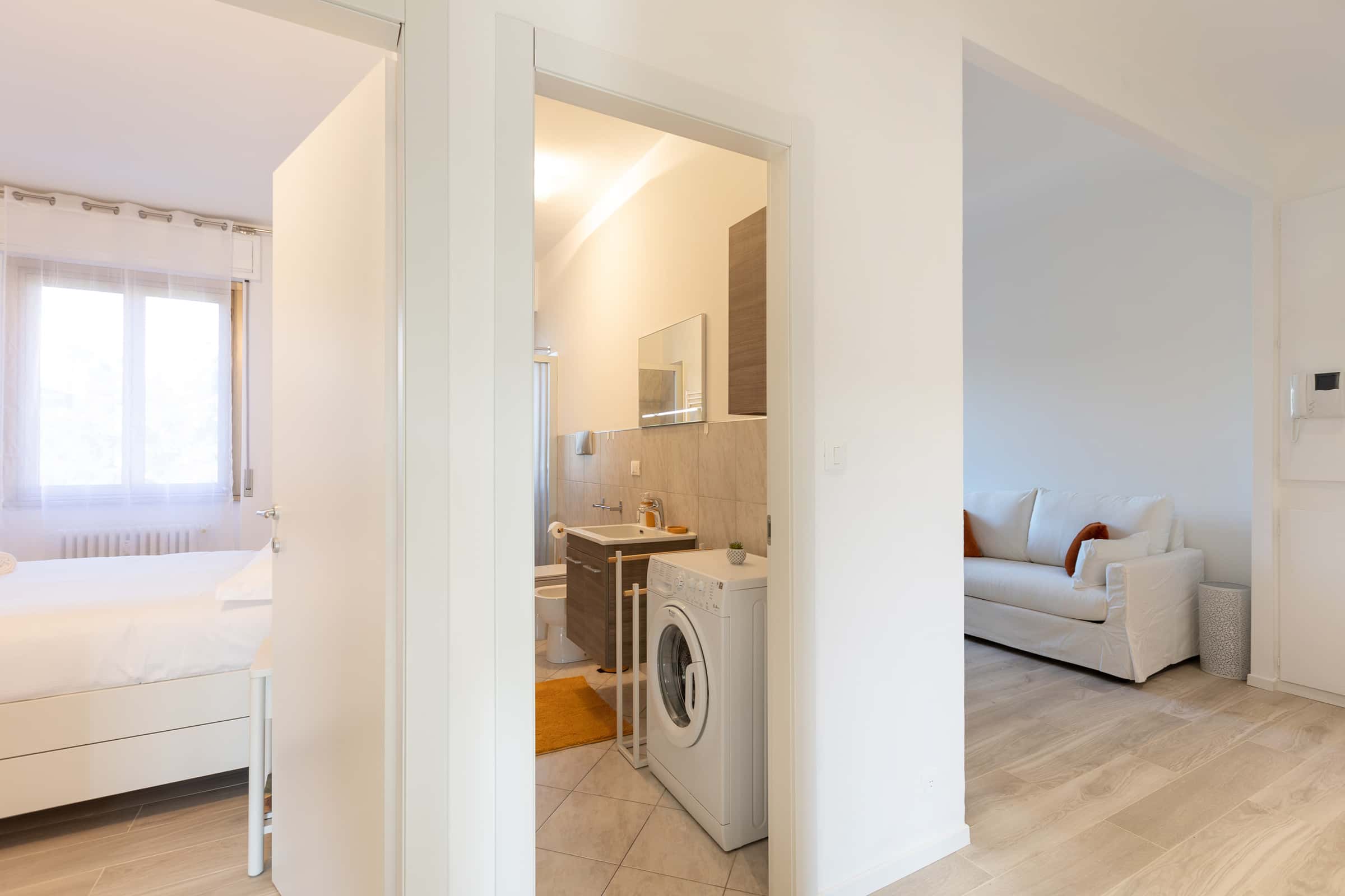 Apartment Milan, 2 beds — photo 25
