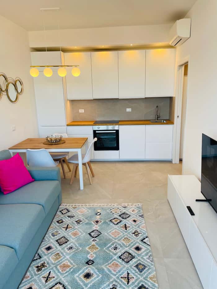 Listing photo thumbnail