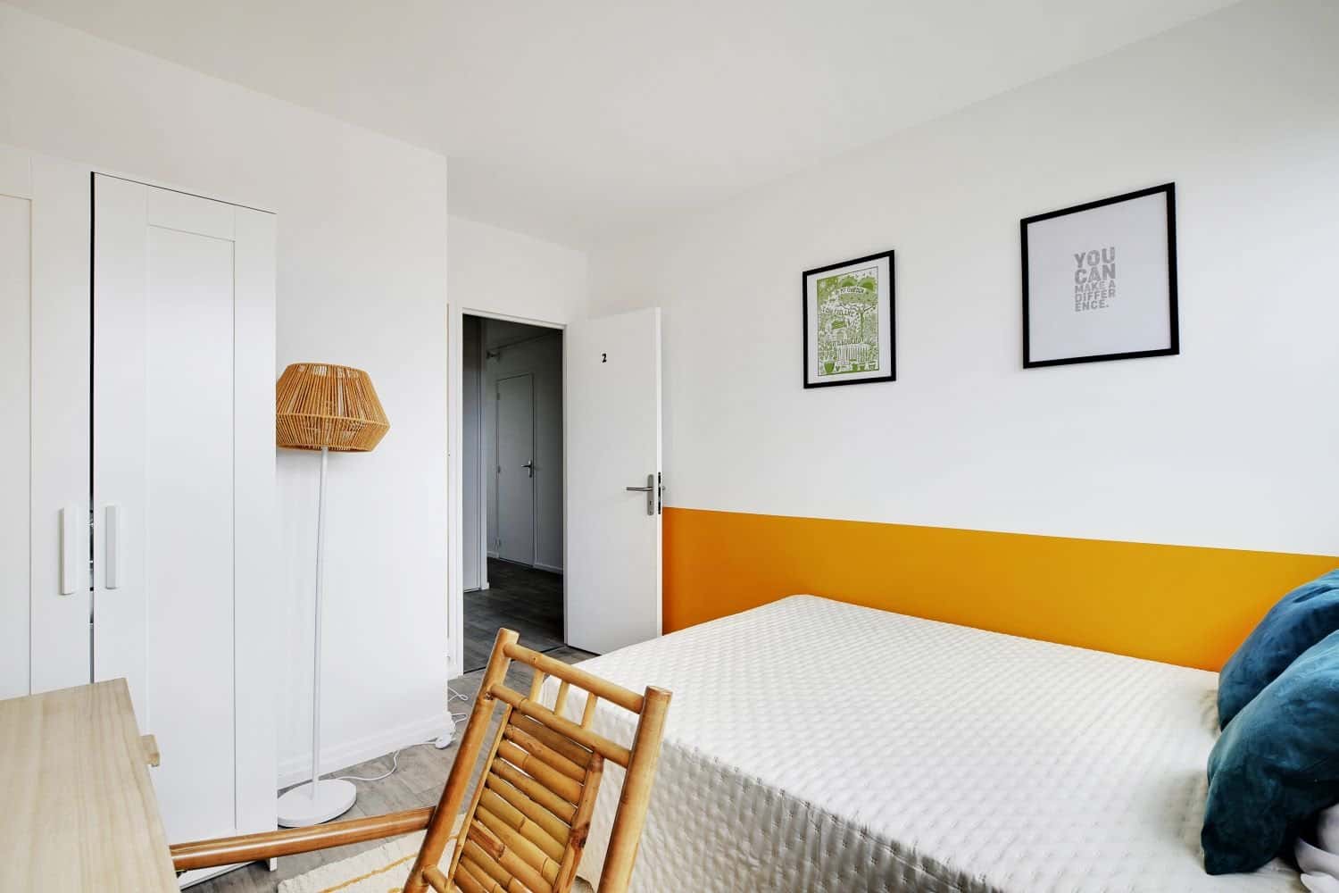 Move into this simple 10 m² room in coliving near Paris
