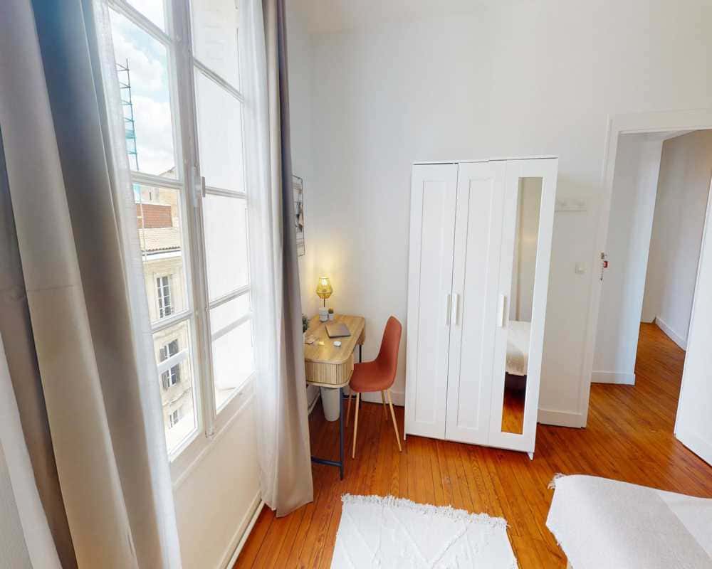 Chambre dans le Rue du Jardin public