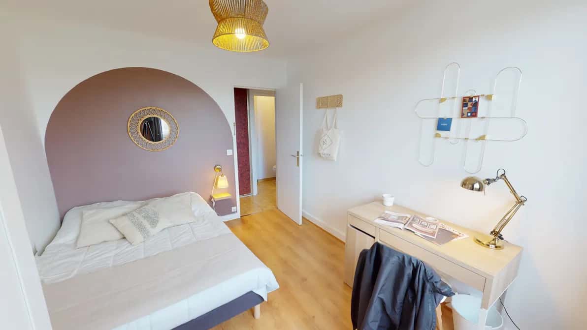 Habitación en Rue du Ménil, Asnières-sur-Seine para 84 m² con 4 dormitorios