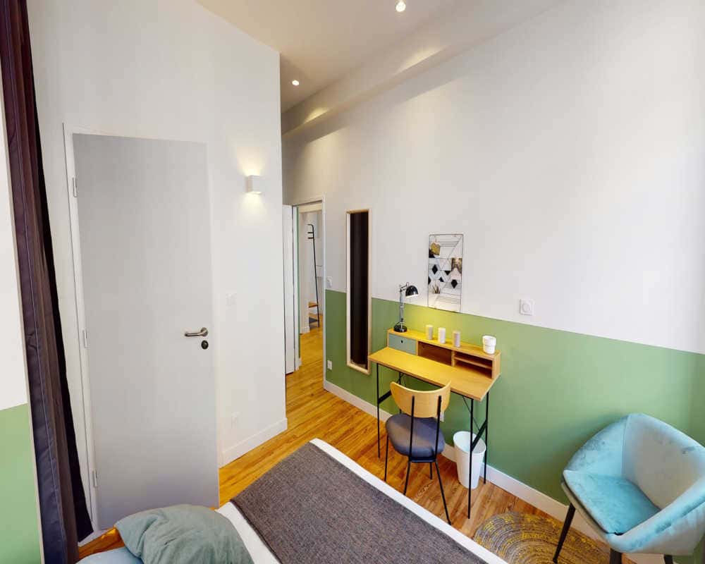 Chambre dans le rue Bellegarde
