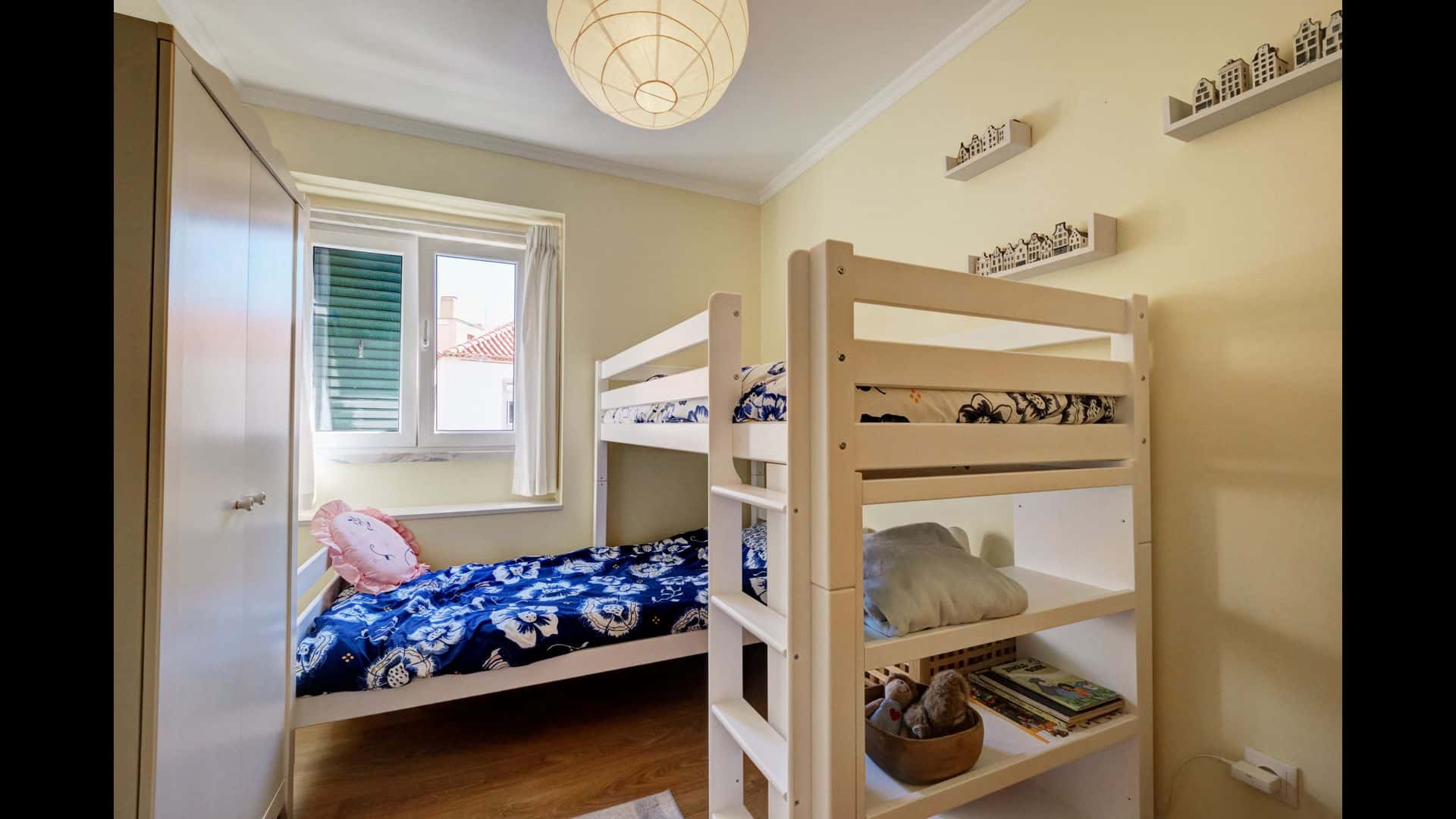 Comfortable Town House in Quiet Area