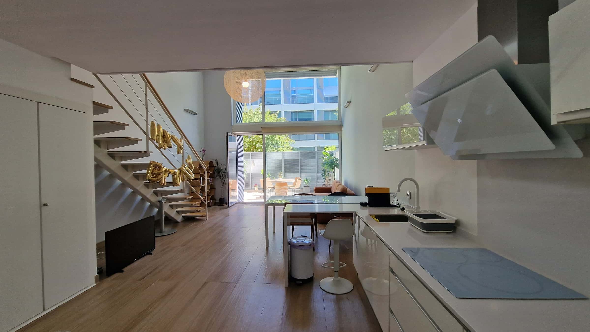 Apartamento en Calle de Julián Camarillo, Madrid