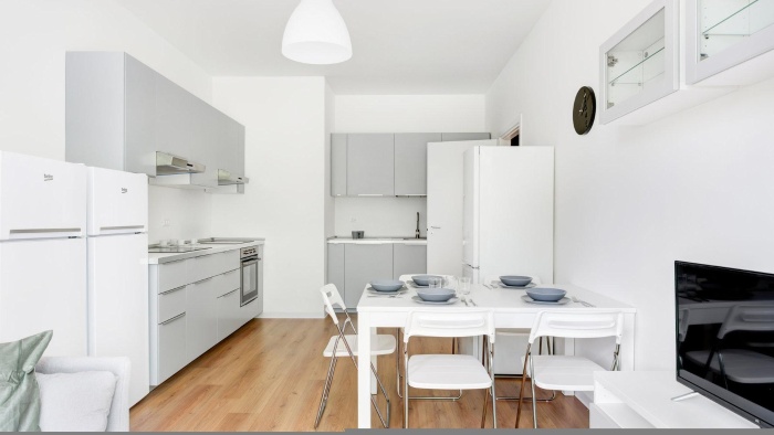 Listing photo thumbnail