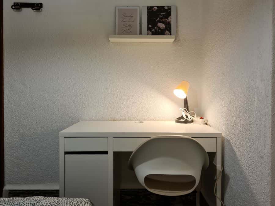 Habitación en piso de 5 habitaciones en Eixample