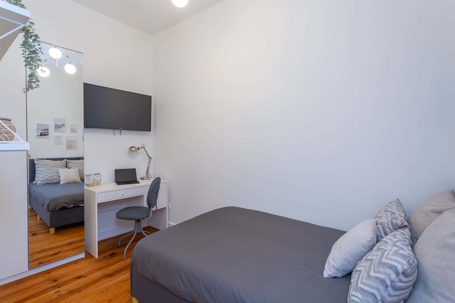 Room 6 - 49. Calçada Necessidades 40 RC