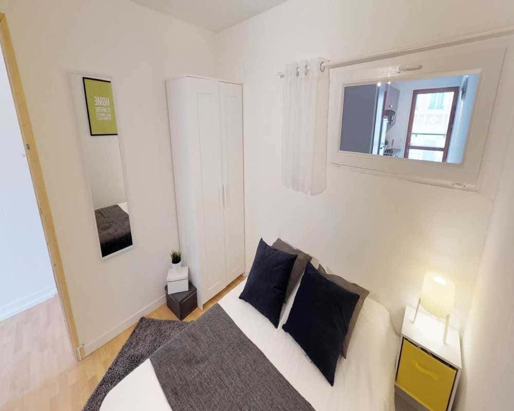 Chambre dans le rue Jeanne D'Arc