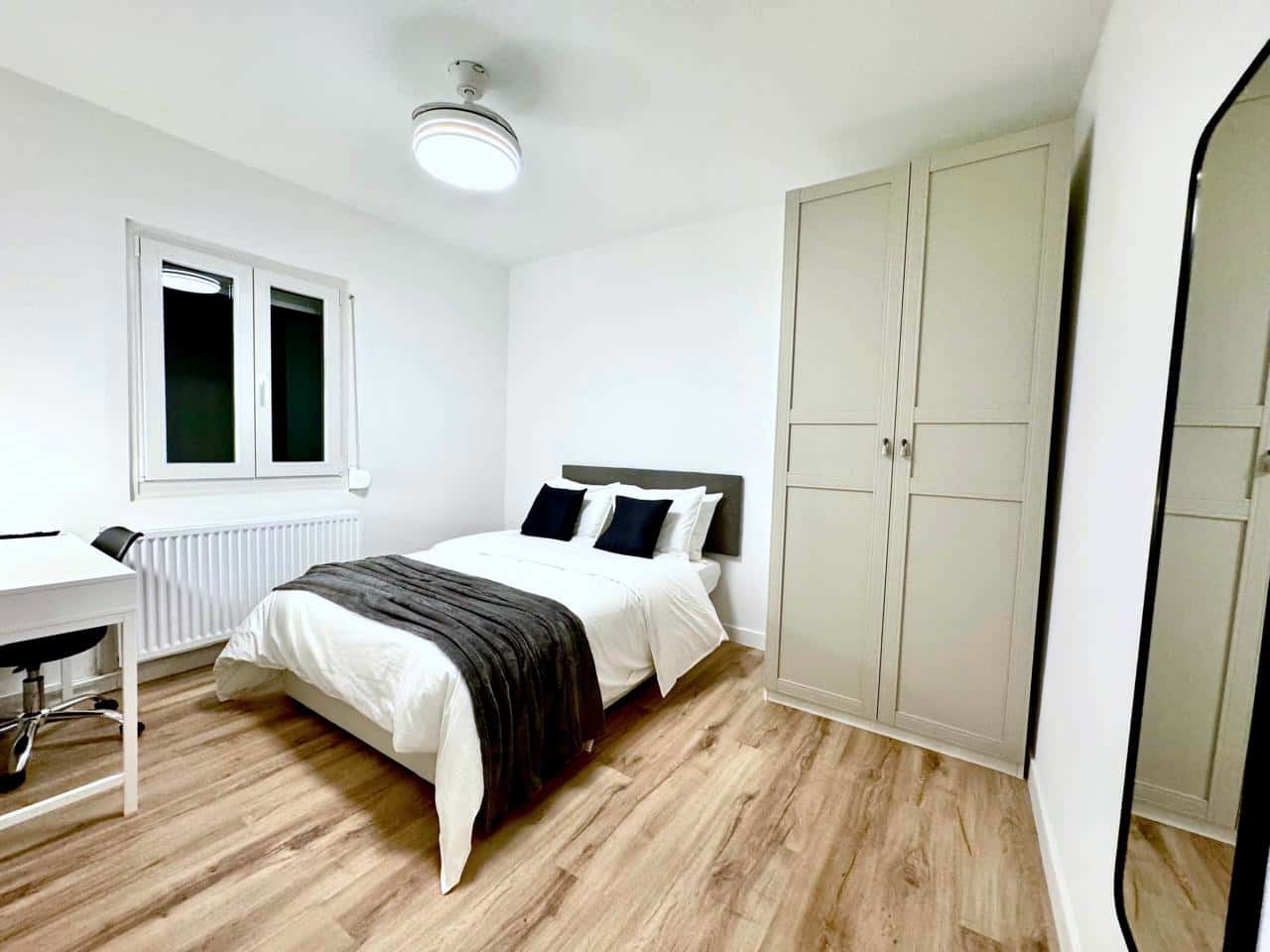Room LDR R1