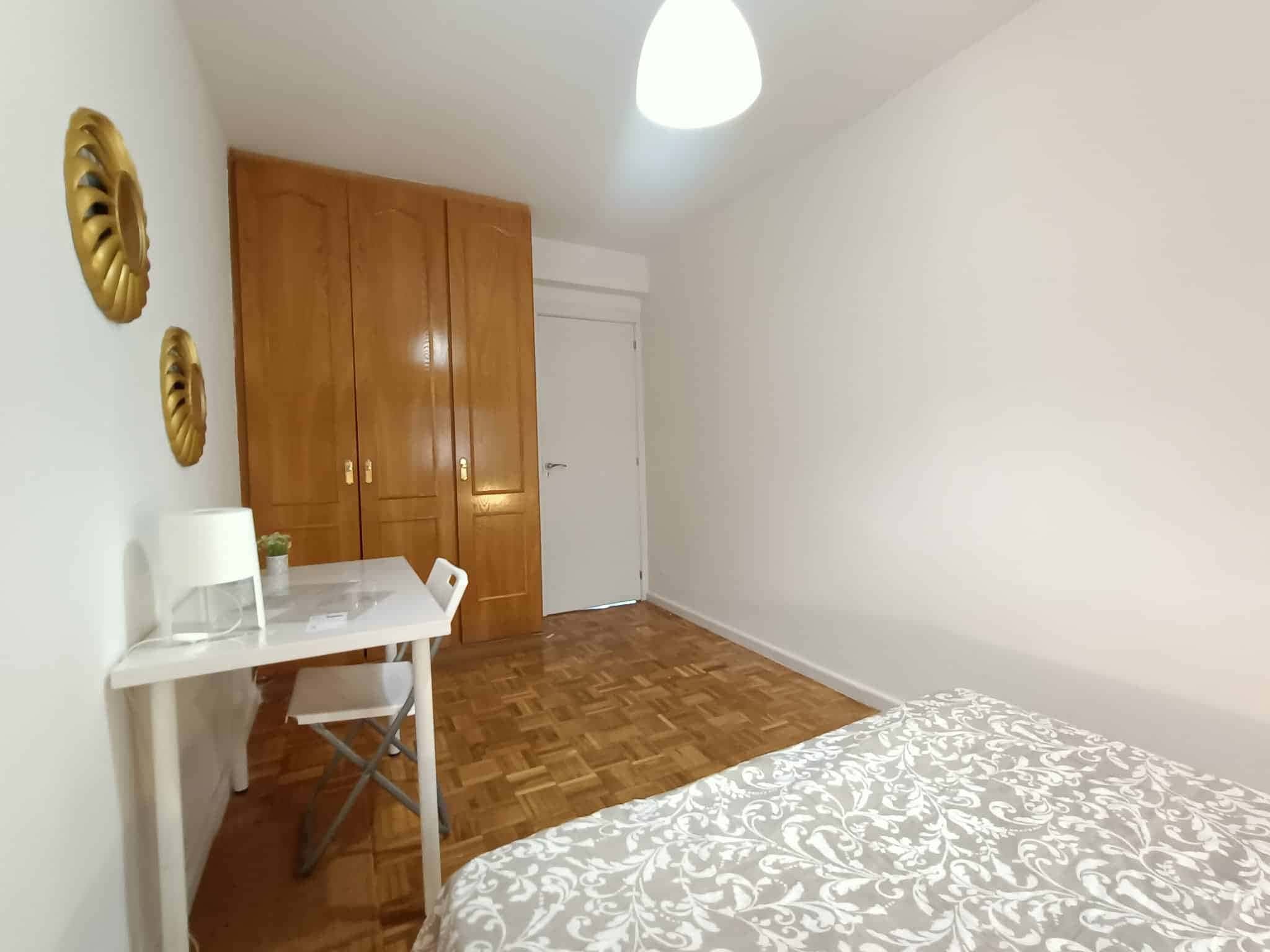 Habitación privada en Gregorio Navas, Madrid