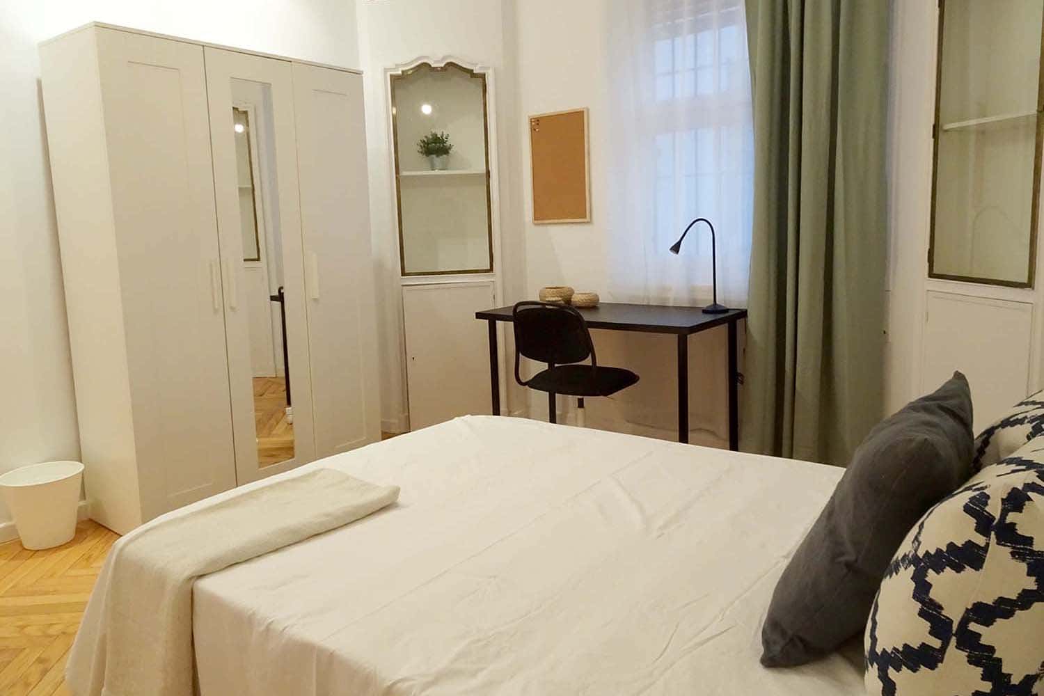 Habitación en Madrid Chamberí metro Rubén Darío  116H4