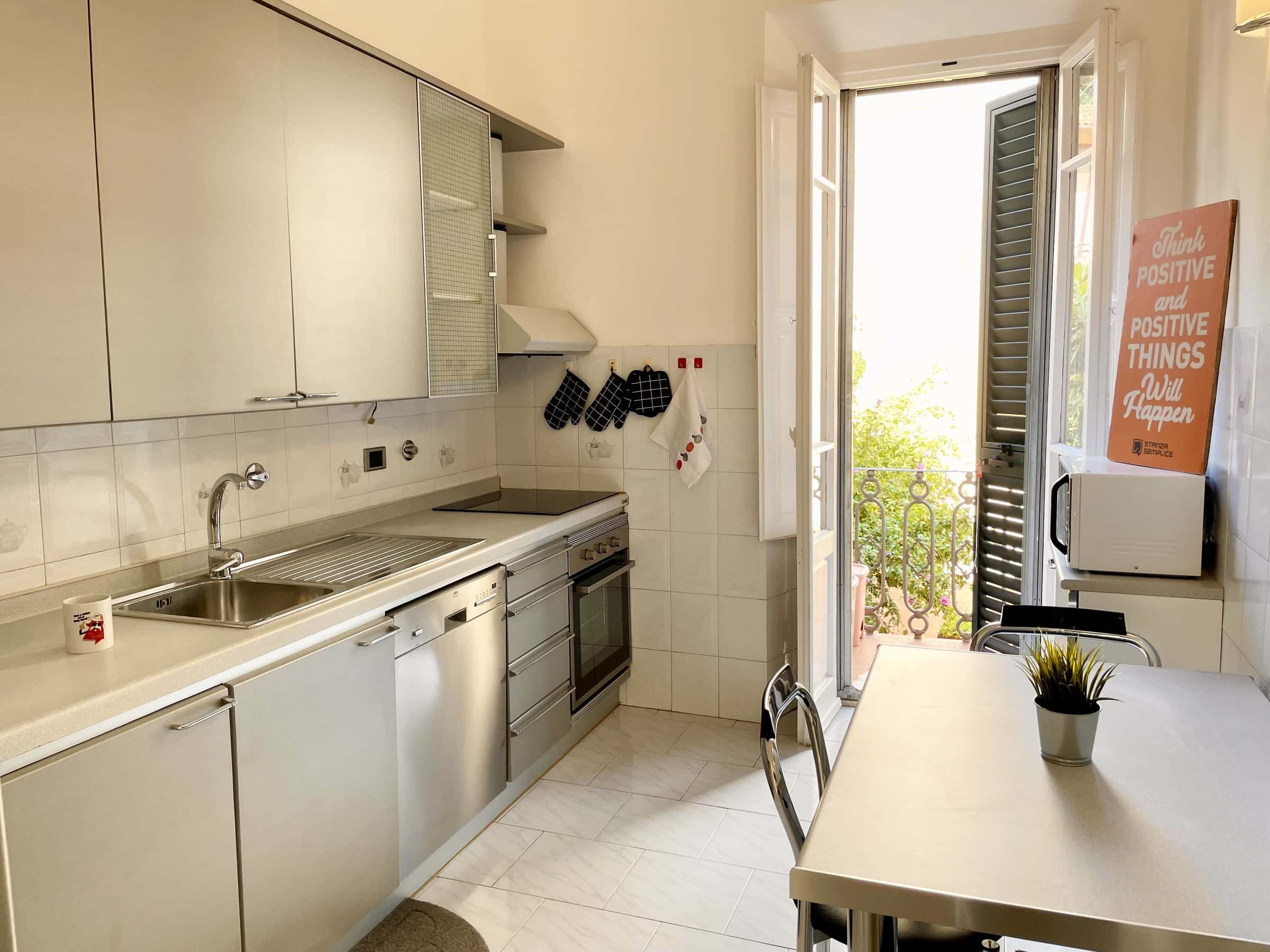 via Giuseppe Galliano 120 - Stanza 115