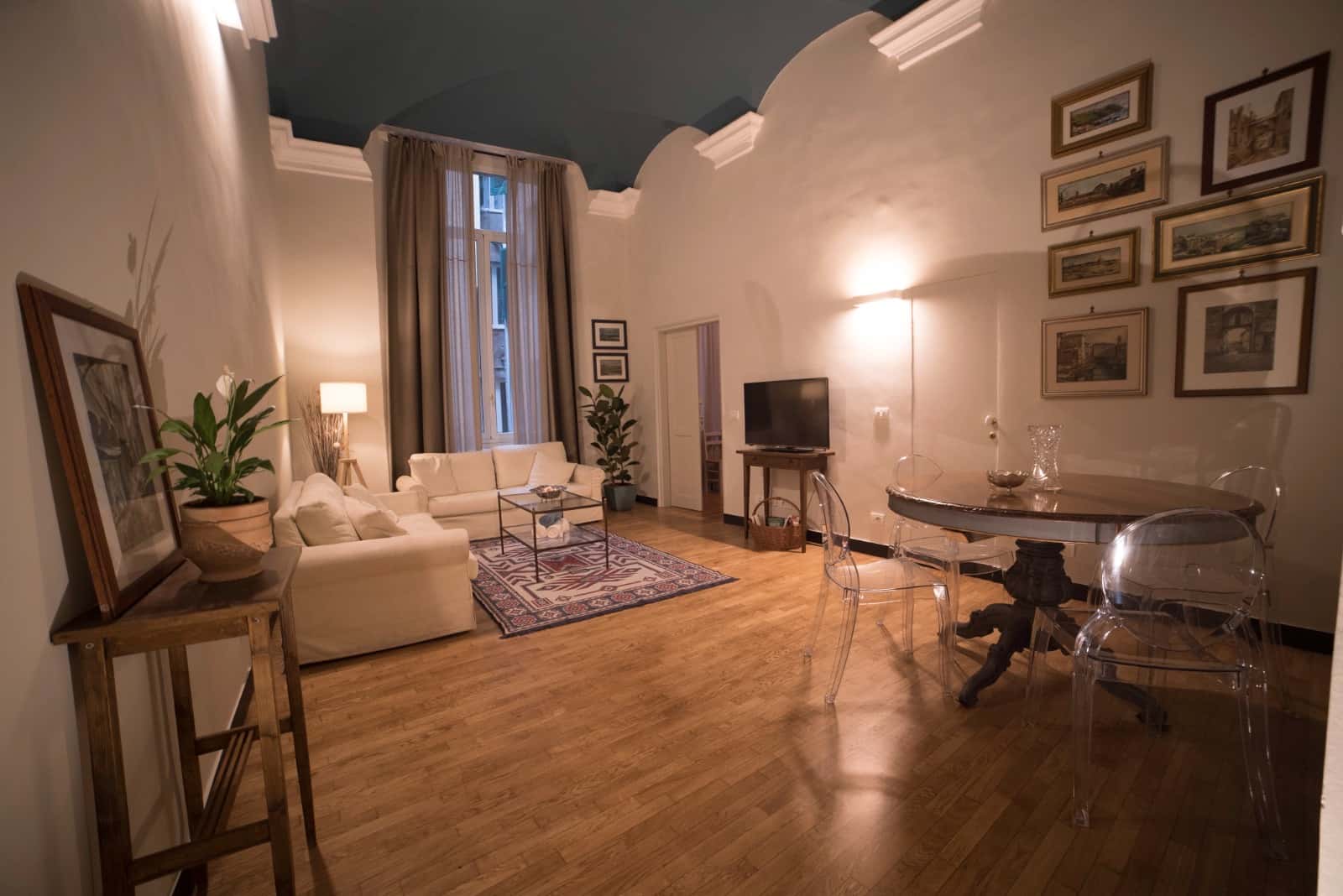 Appartamento in Vico degli Indoratori, Genova di 75 m² con 1 camera