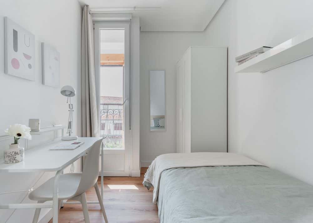 Habitación moderna en la calle Redondilla