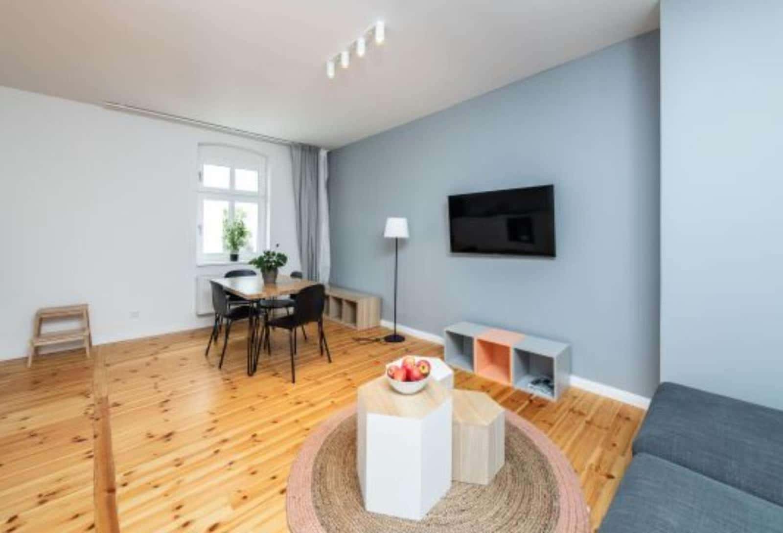 2-bedroom apartment for rent in Berlin, bills included