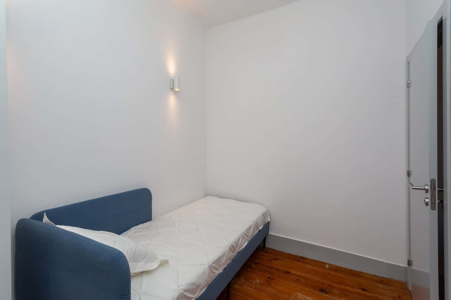 Room 6 - 152. Carrião 23 2