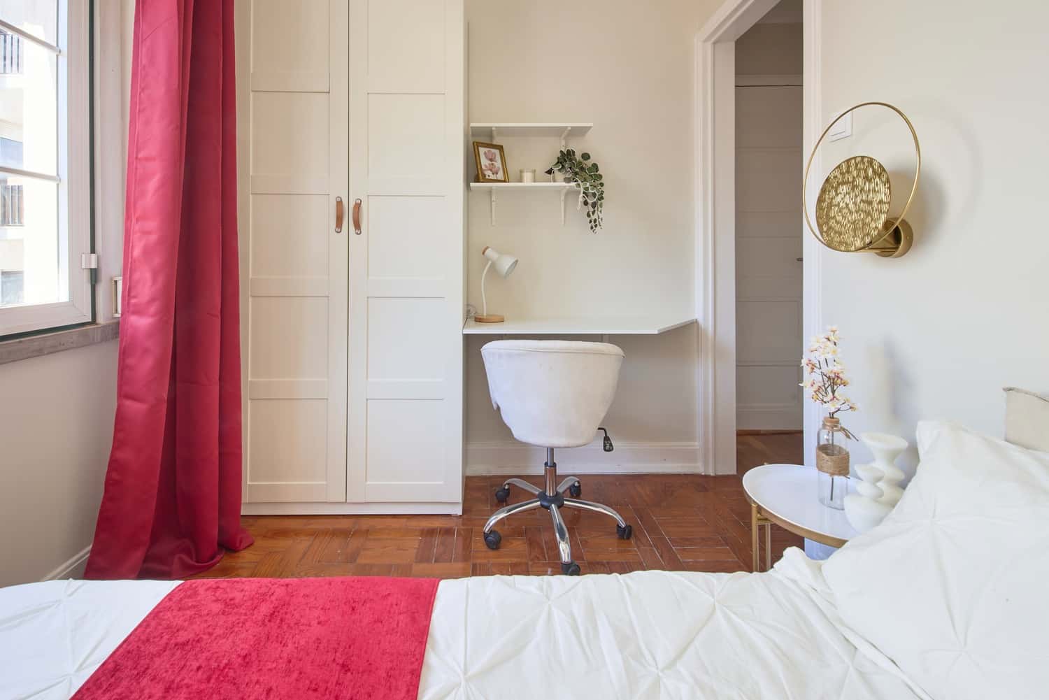 Room 4 - 59. R.Palmeira 28 3E