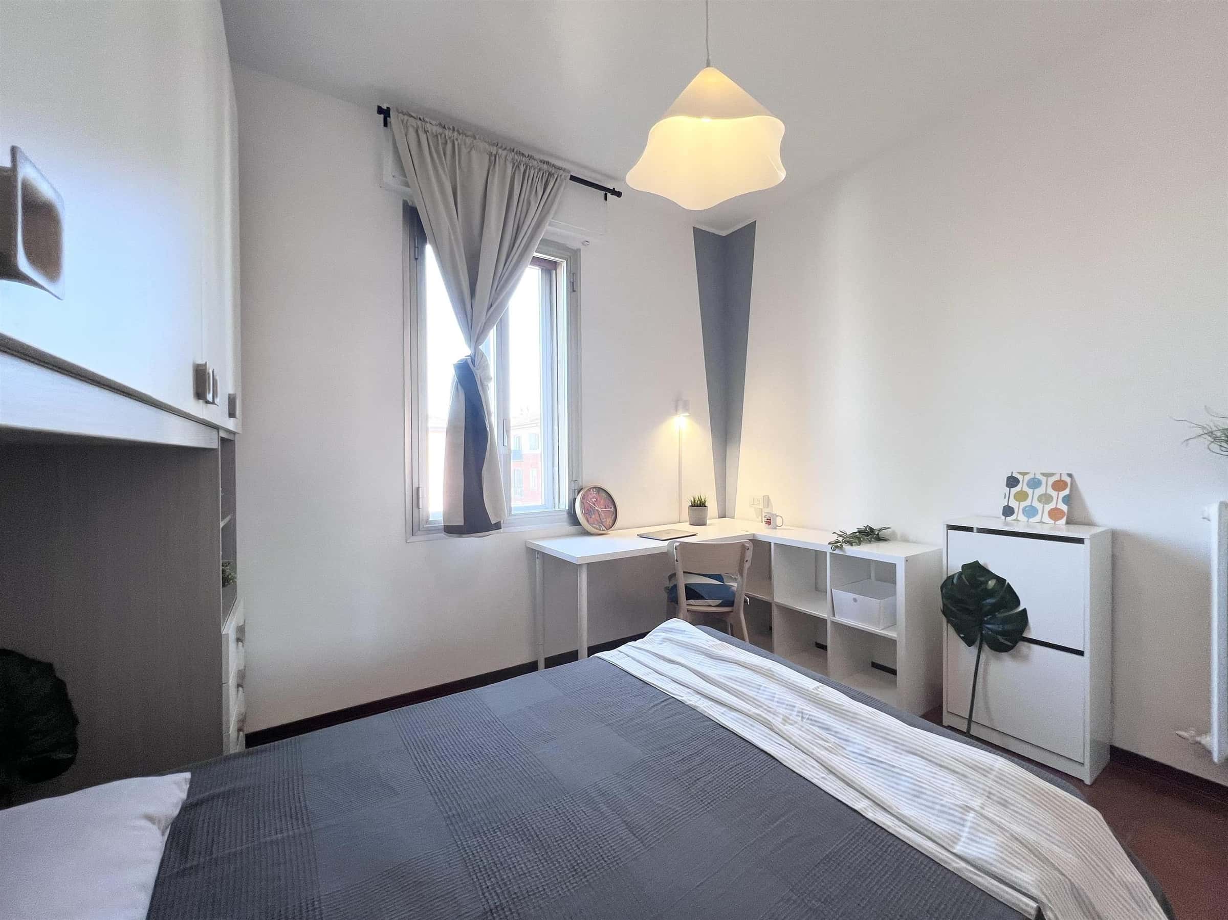 Via Severino Ferrari - Stanza 215