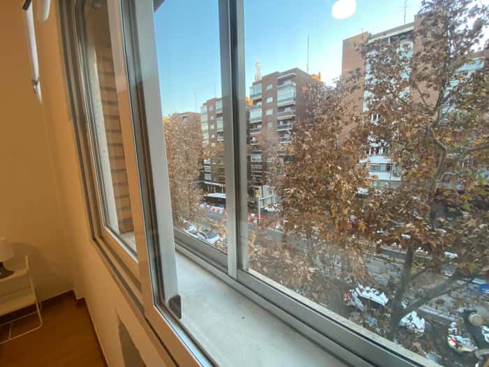 Listing photo thumbnail