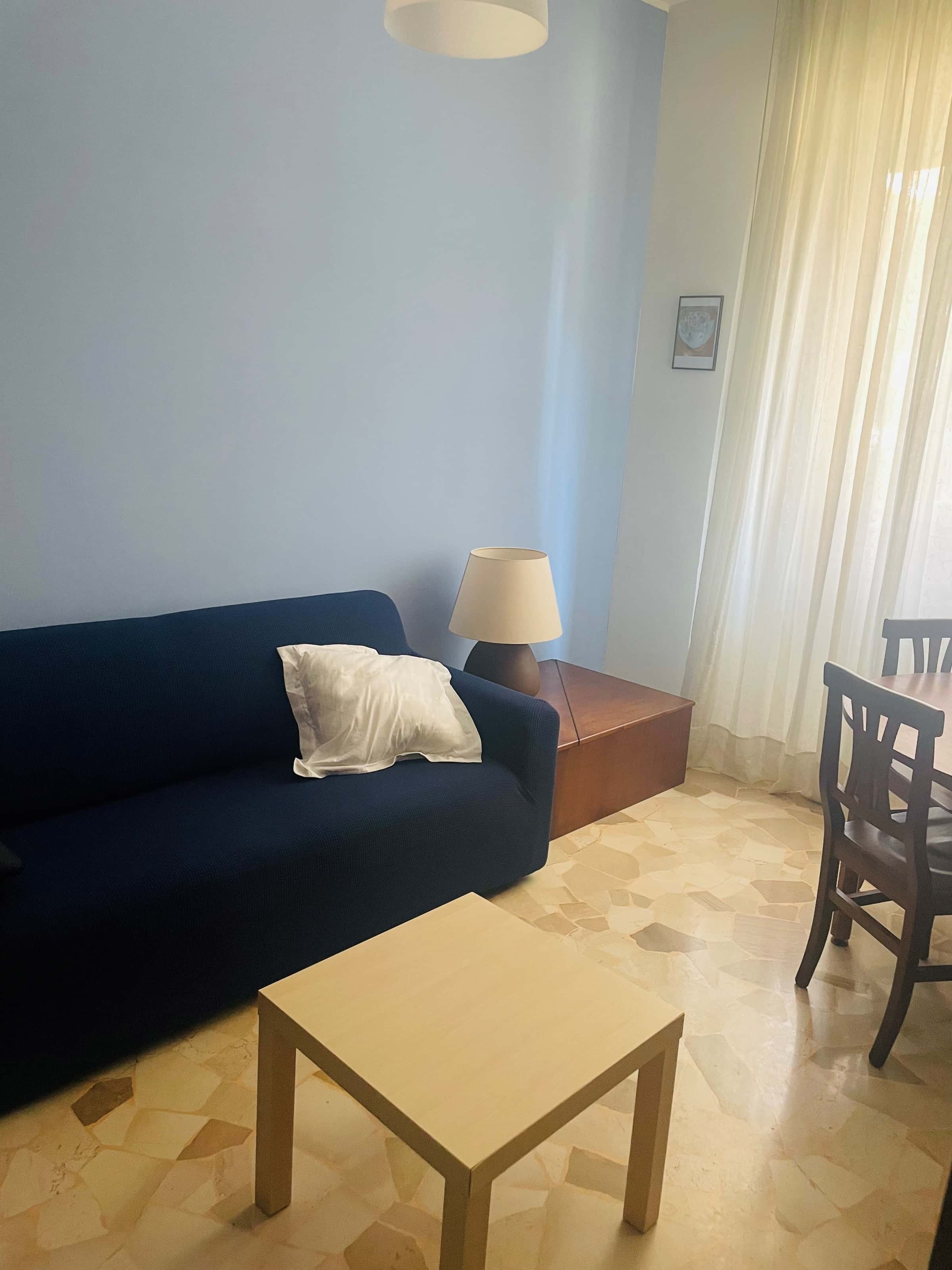Apartamento en Via Carlo Boncompagni, Milano para 60 m² con 1 dormitorio