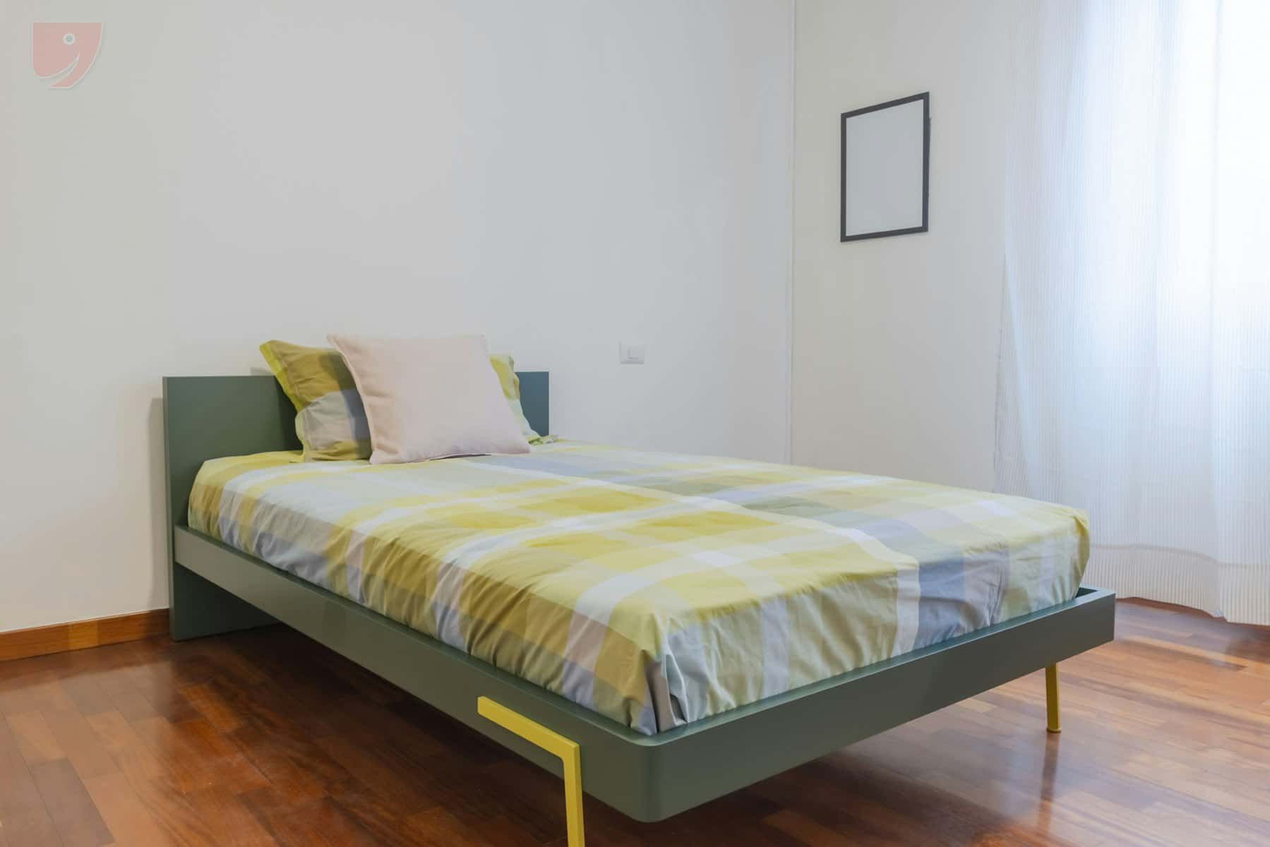 Room in Via Guido Guarini Matteucci, Milano for 116 m² with 5 bedrooms