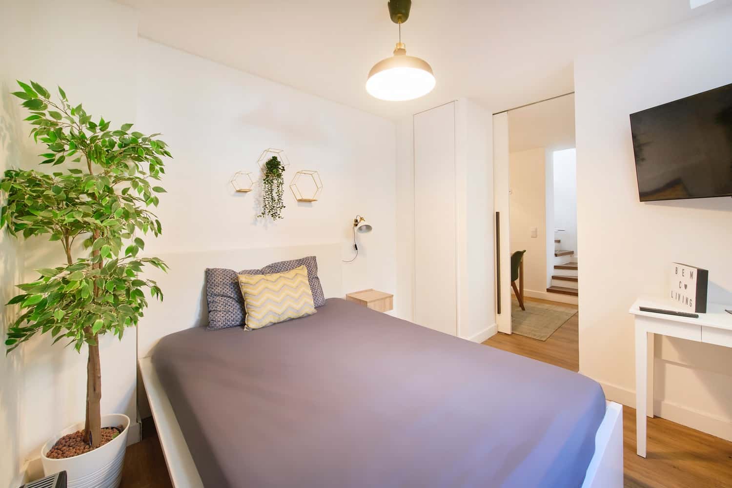 - 67. Rua do Cardal de São José 71  R/C