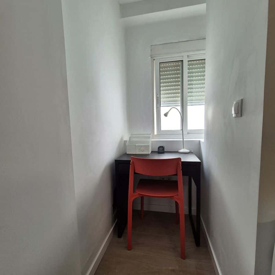 Habitación en piso de 5 habitaciones en Natzaret