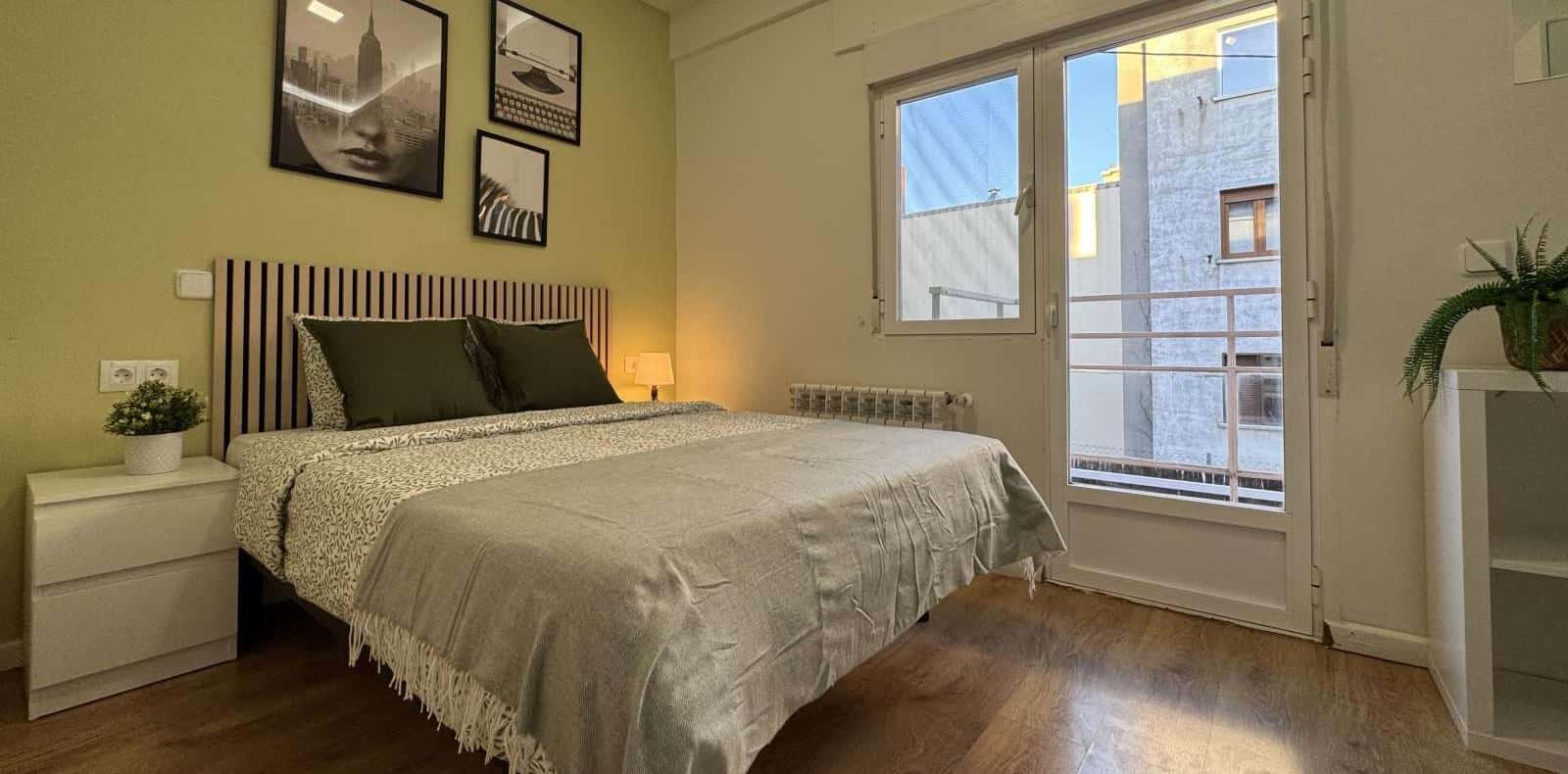 Double bed in Beautiful rooms for rent in shared apartment
