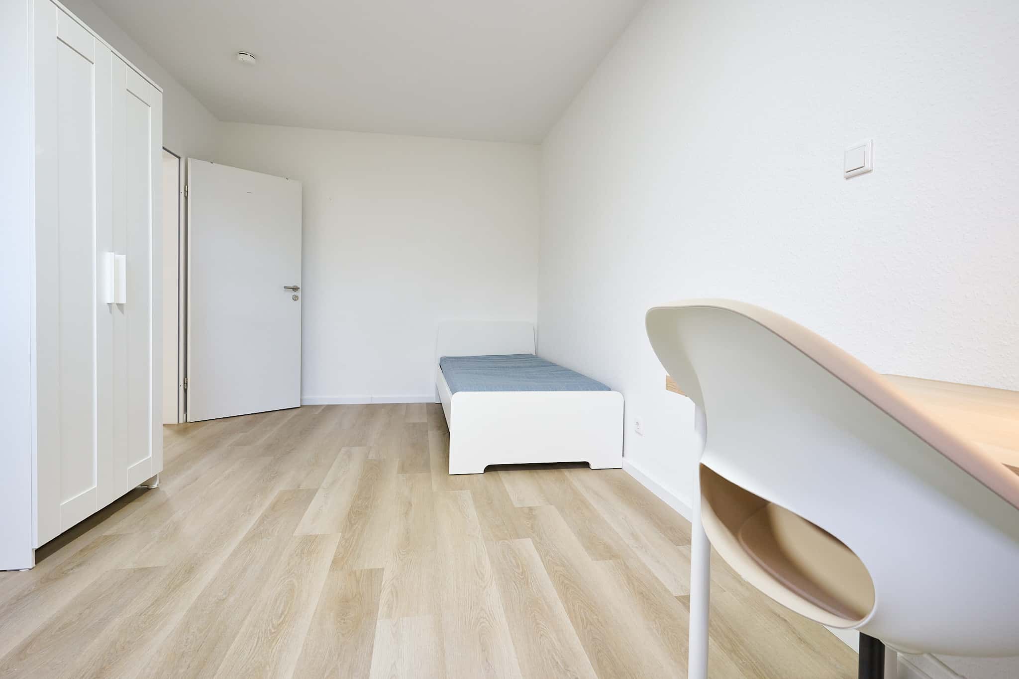 Kölner Landstraße - Room 2