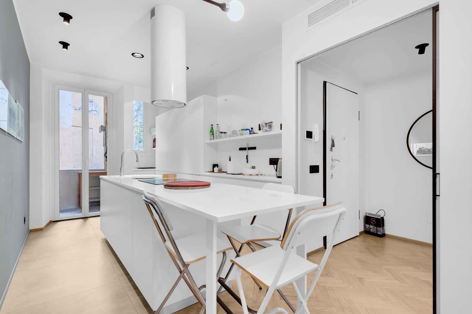 Apartment Milan, 2 beds — photo 31