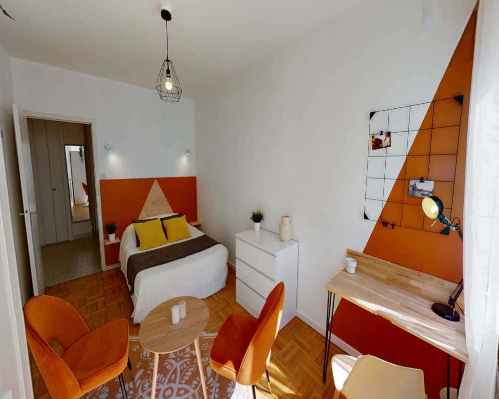 Chambre dans le rue des Emeraudes