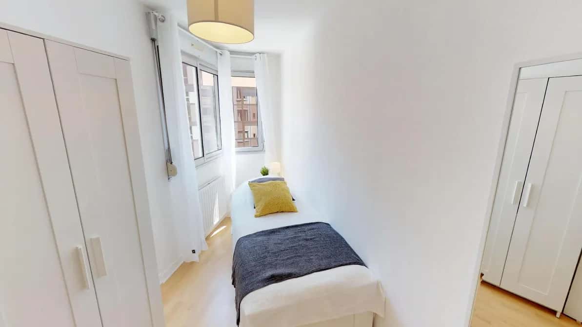 Stanza in Rue Juliette Récamier, Lyon di 102 m² con 5 camere