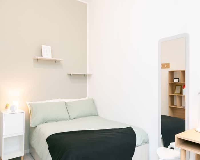 Listing photo thumbnail