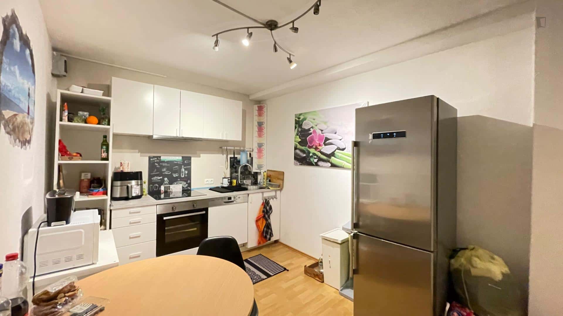 Room in Abbentorstraße, Bremen with 7 bedrooms - Photo 3