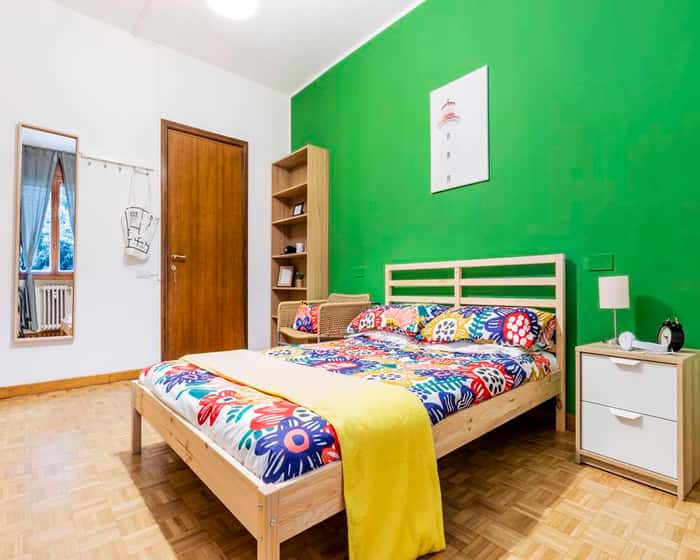 Listing photo thumbnail