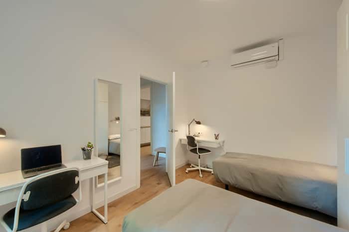 Listing photo thumbnail