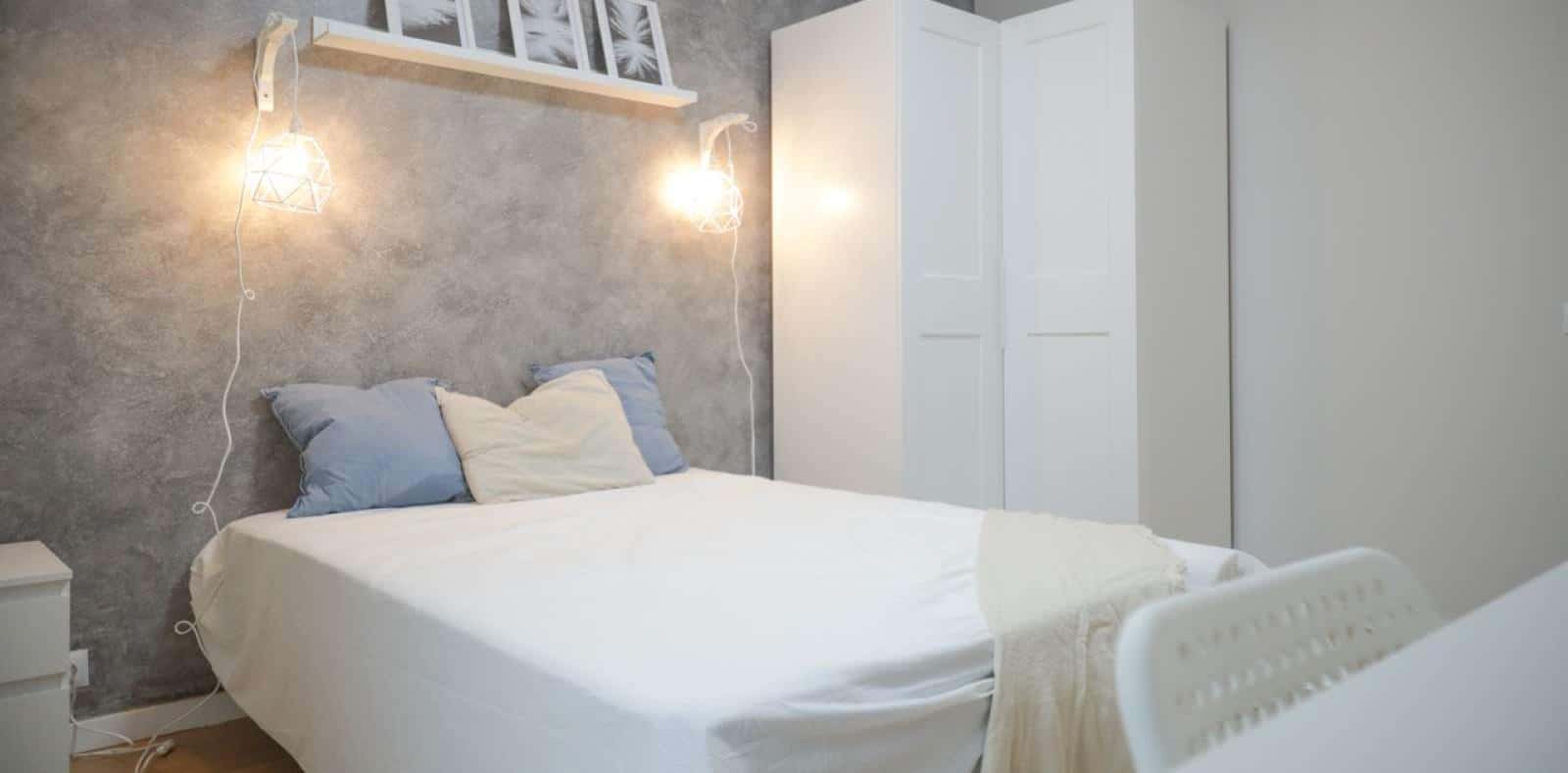 Double bed in Rooms for rent in 4-bedroom apartment in San Sebastián De Los Reyes